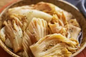 Acelga Marinada com Shoyu e Gengibre
