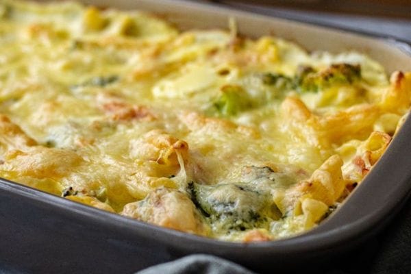 Brócolis Gratinado com Peito de Frango