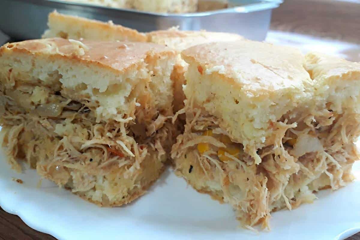 Massa de torta salgada de liquidificador fofinha deliciosa e fácil de fazer